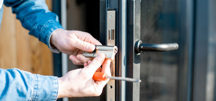 Why Do You Need Access Car Lock Key Change?